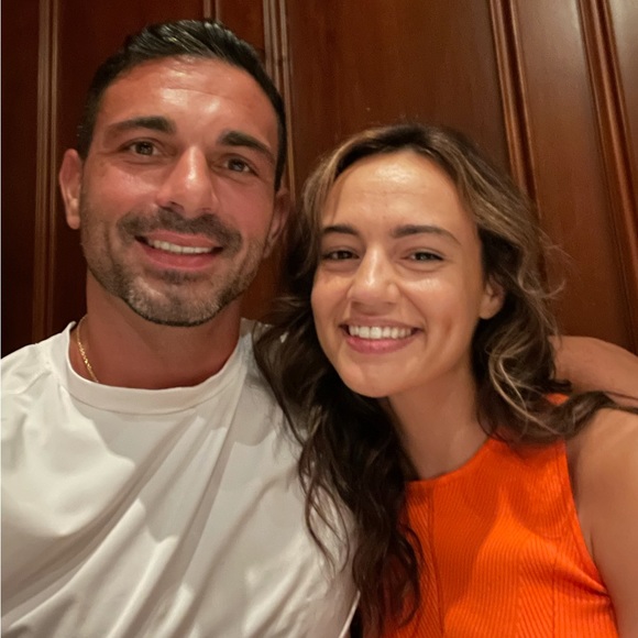 Meet your Posher, Daniela - Picture 2 of 4